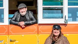 På glamping med Johnny Vegas